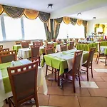 Jantar Aldeamento Turístico Rewal